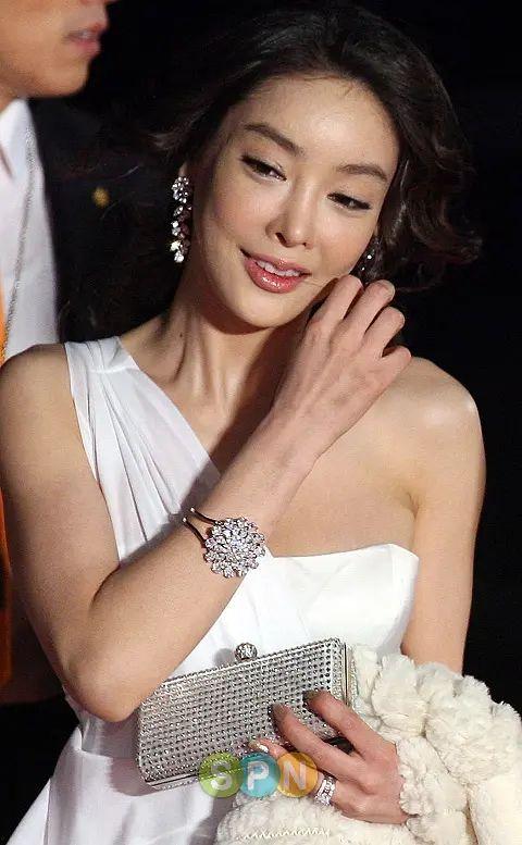 女明星爆料音频大全最新,女明星爆料音频大全，独家内幕大公开